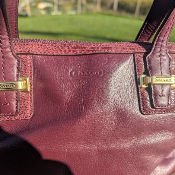 Vintage Coach Bordeaux Leather Satchel Handbag Tote Purse Gold and Maroon - Picture 3 of 11
